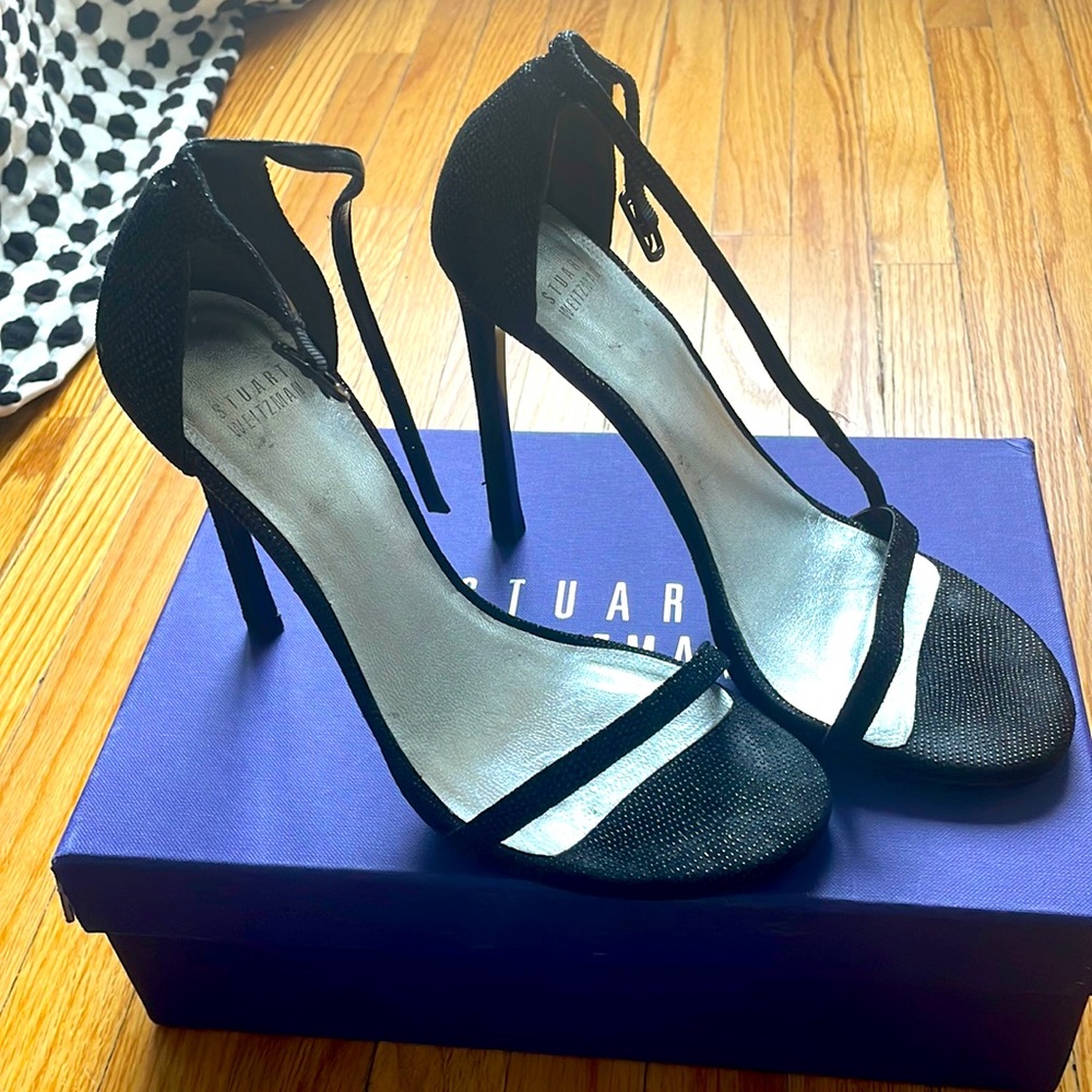 Stuart Weitzman Nudist - Black Goosebump size 8